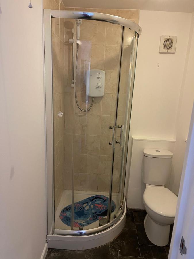Spacious, Sleeps 17, 3 Bathrooms, Parking, Μάνσφιλντ Εξωτερικό φωτογραφία