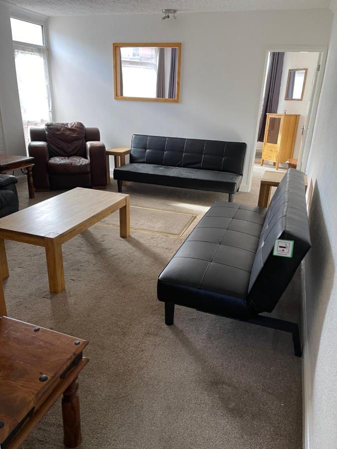 Spacious, Sleeps 17, 3 Bathrooms, Parking, Μάνσφιλντ Εξωτερικό φωτογραφία