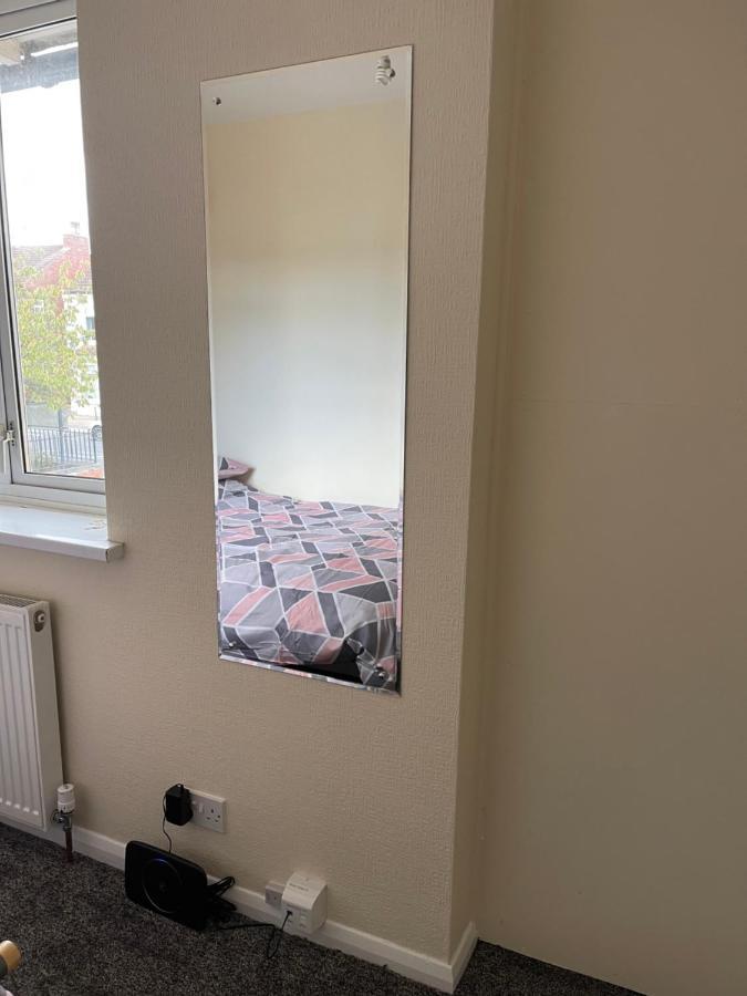 Spacious, Sleeps 17, 3 Bathrooms, Parking, Μάνσφιλντ Εξωτερικό φωτογραφία