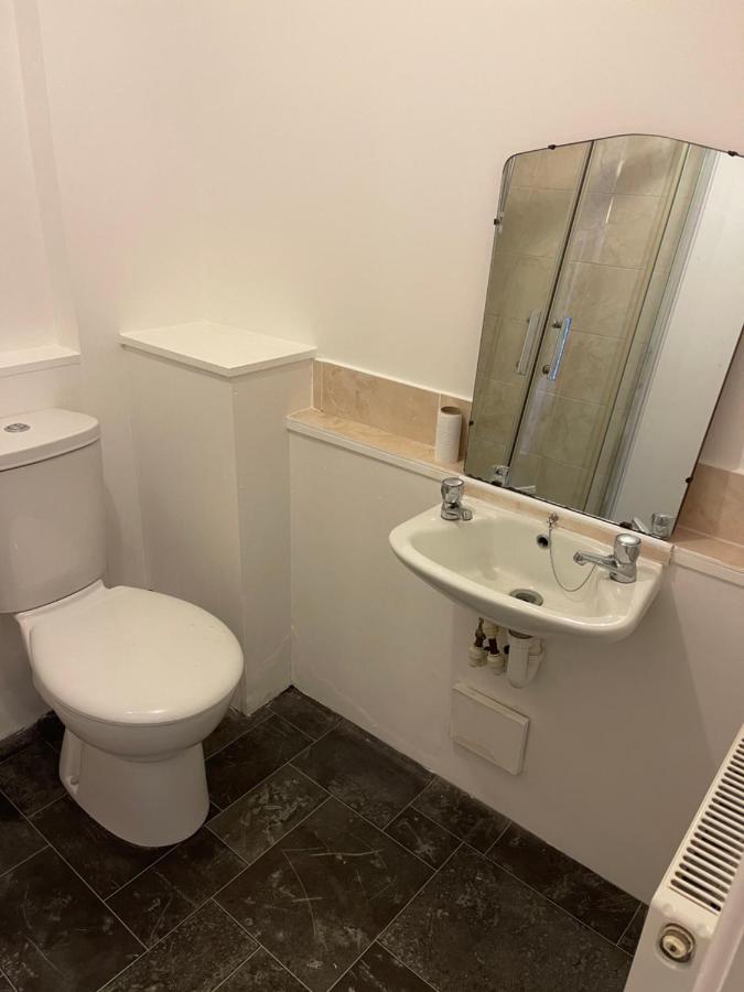 Spacious, Sleeps 17, 3 Bathrooms, Parking, Μάνσφιλντ Εξωτερικό φωτογραφία