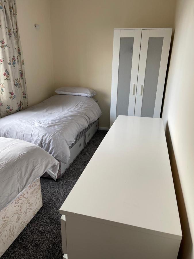 Spacious, Sleeps 17, 3 Bathrooms, Parking, Μάνσφιλντ Εξωτερικό φωτογραφία