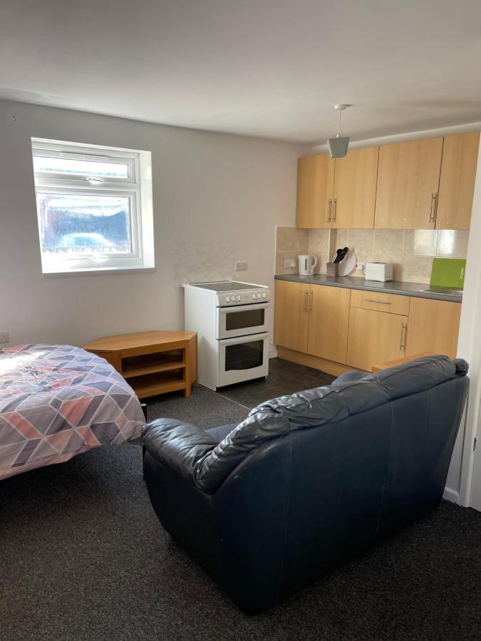 Spacious, Sleeps 17, 3 Bathrooms, Parking, Μάνσφιλντ Εξωτερικό φωτογραφία