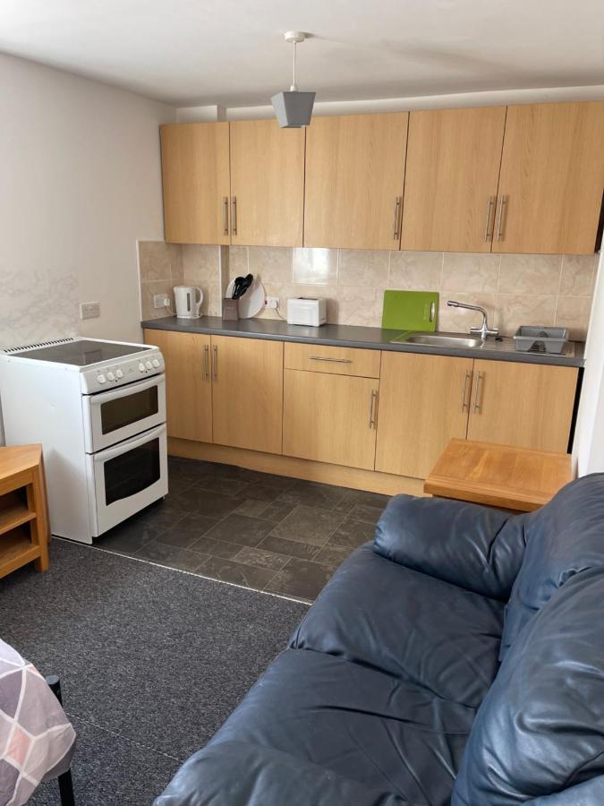 Spacious, Sleeps 17, 3 Bathrooms, Parking, Μάνσφιλντ Εξωτερικό φωτογραφία